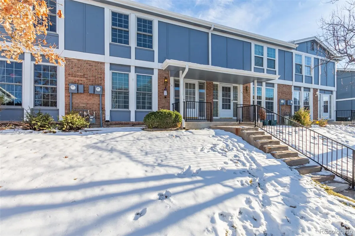 151 Oakland CourtAurora, Co 80011,