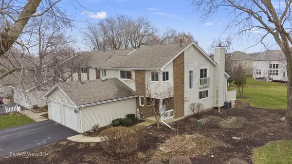30W613 Fairway Dr, Naperville, IL 60563