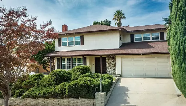 4817 Pennsylvania Ave, La Crescenta, CA 91214