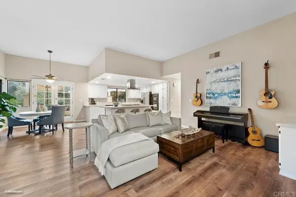 2977 La Trieste Place, Escondido, CA 92025