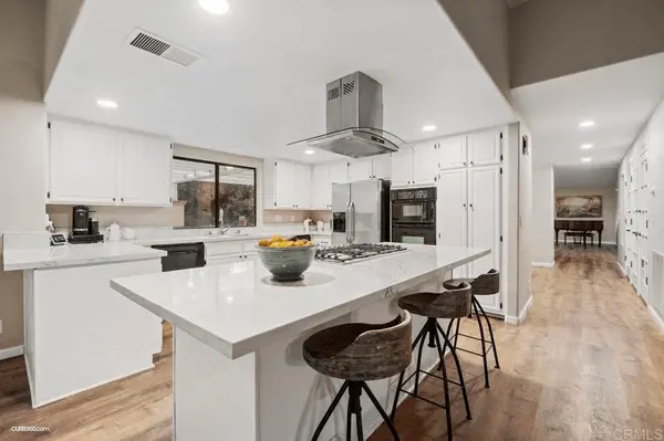 2977 La Trieste Place, Escondido, CA 92025