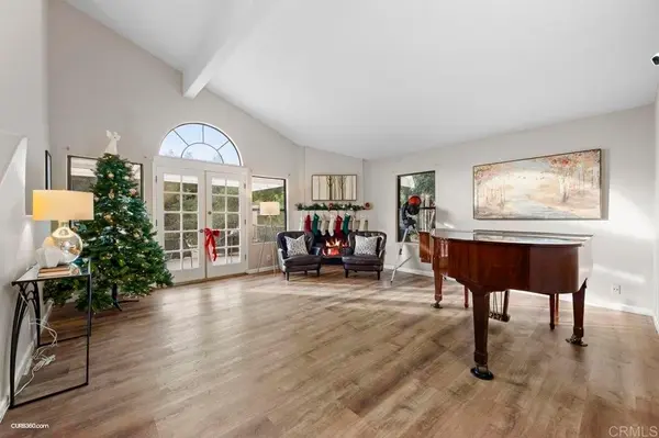 2977 La Trieste Place, Escondido, CA 92025