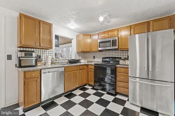 712 Woodbridge Center Way, Edgewood, MD 21040