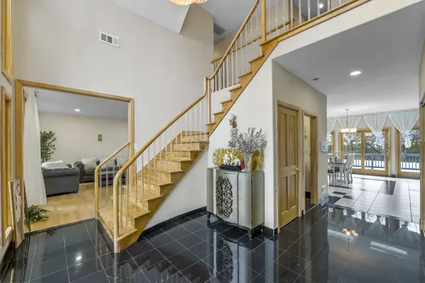 83 Chopin Dr, Wayne, NJ 07470