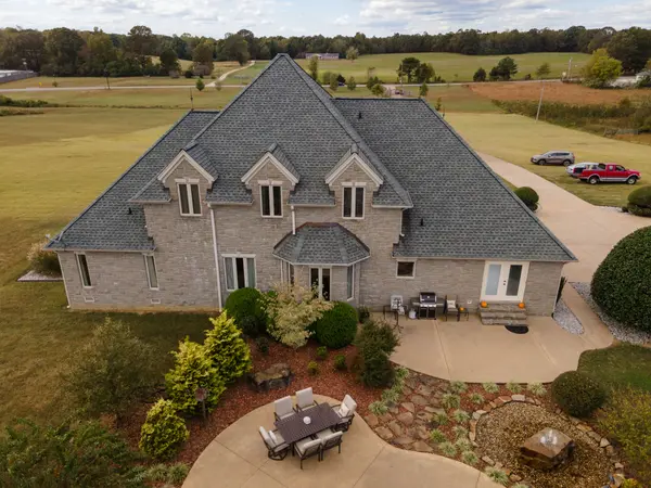 3575 Chisholm Rd, Iron City, TN 38463
