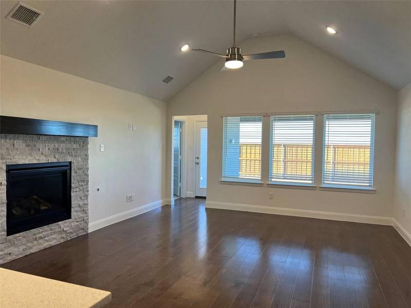 16533 Hidden Cove Dr, Celina, TX 75009