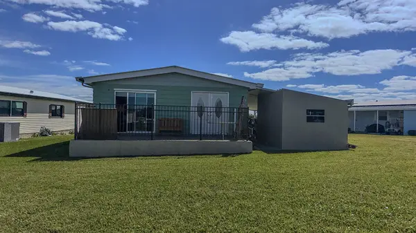 4208 14th St E, Ellenton, FL 34222