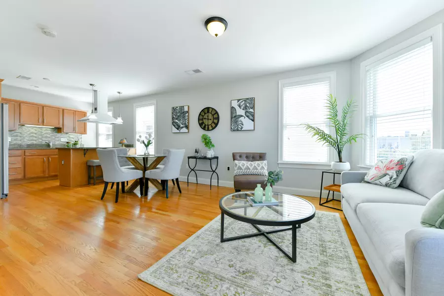380 Prospect St #3, Cambridge, MA 02139