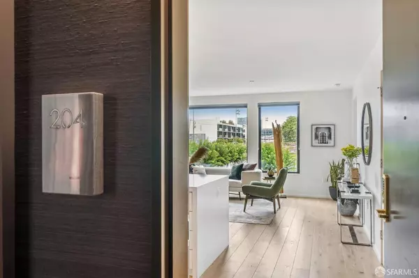 310 Carolina St #204, San Francisco, CA 94107