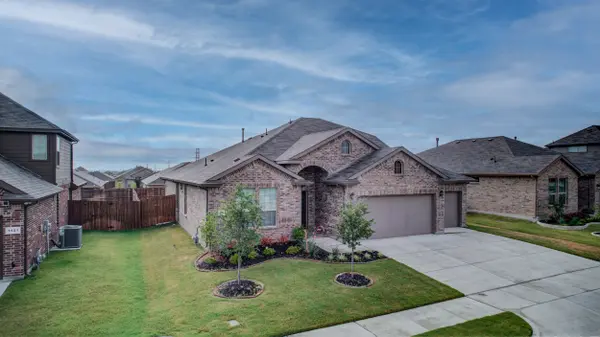 1117 Scotney Ln, Fort Worth, TX 76131