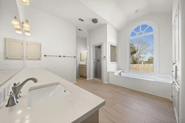 10107 Pemcrest, San Antonio, TX 78240