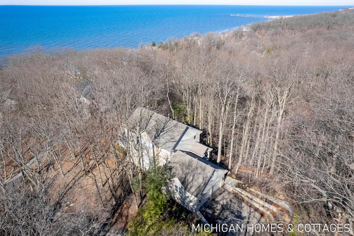 Holland, MI 49423,6679 Sunset Concourse St