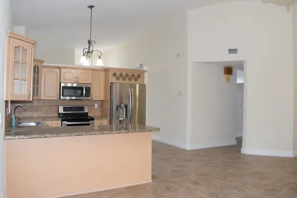 8731 NW 153rd Ter, Miami Lakes, FL 33018
