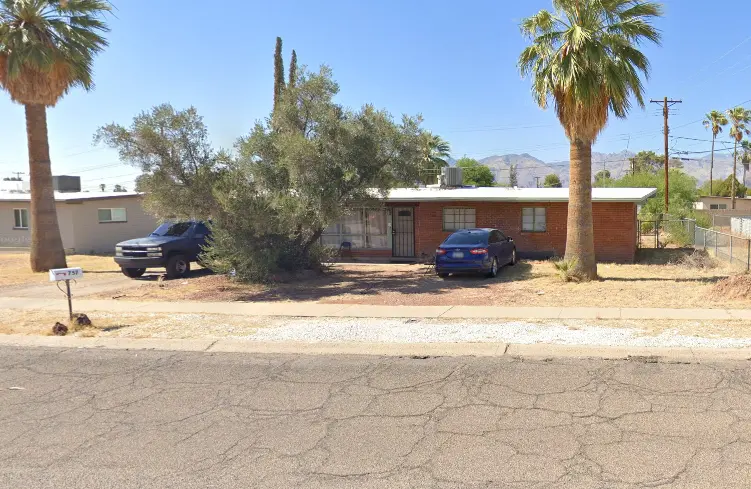 757 S Kenyon Dr, Tucson, AZ 85710