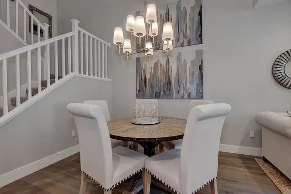 961 Prospect Ave, Santa Rosa, CA 95409