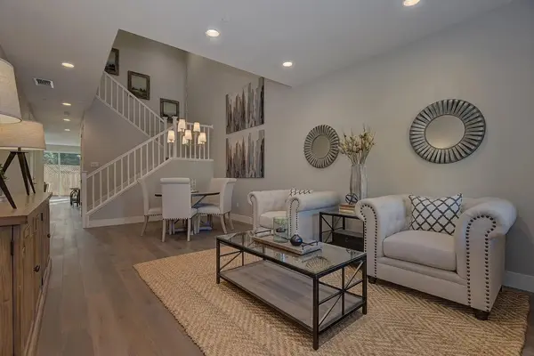 961 Prospect Ave, Santa Rosa, CA 95409
