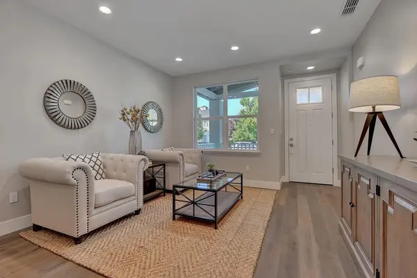 961 Prospect Ave, Santa Rosa, CA 95409