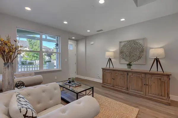961 Prospect Ave, Santa Rosa, CA 95409