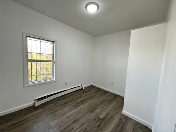 494 Beach 44th St, Far Rockaway, NY 11691