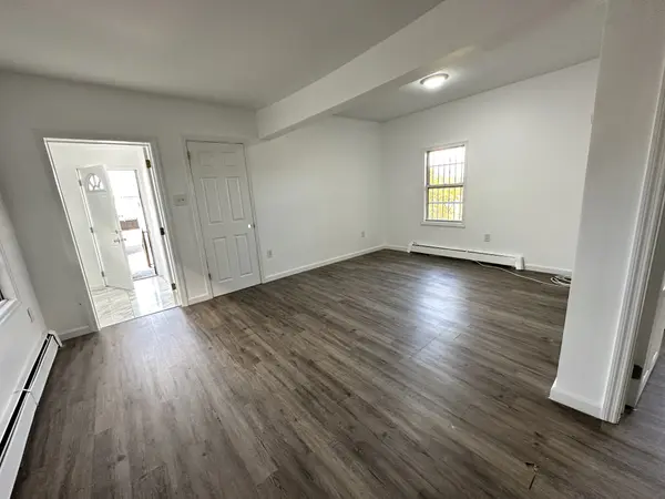 494 Beach 44th St, Far Rockaway, NY 11691