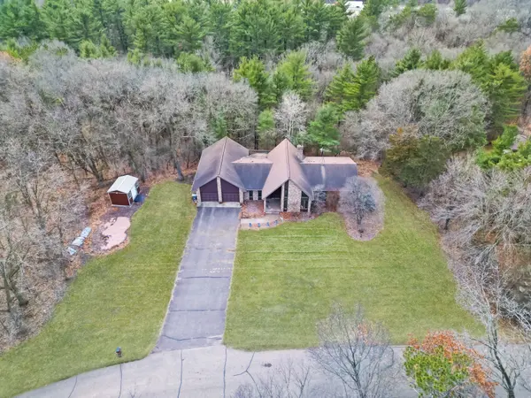 1205 Bittersweet Rd, Eau Claire, WI 54701