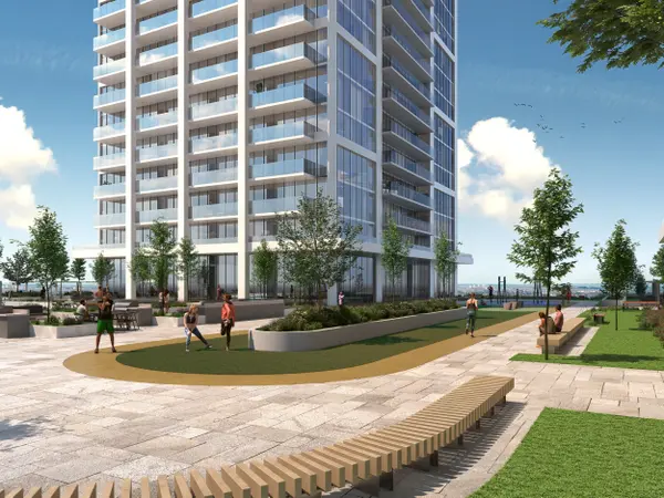 10956 Yonge St, Richmond Hill, L4C 3E4