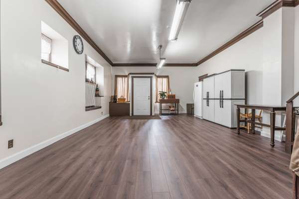 1413 Old Butler Rd, New Castle, PA 16101