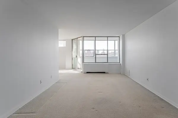 60 Montclair Ave #603, Toronto, ON M5P 1P7