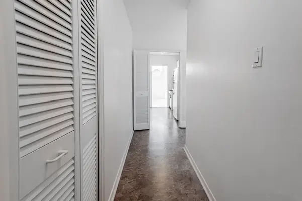 60 Montclair Ave #603, Toronto, ON M5P 1P7