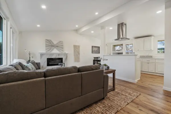 3331 Esperanza Dr, Concord, CA 94519