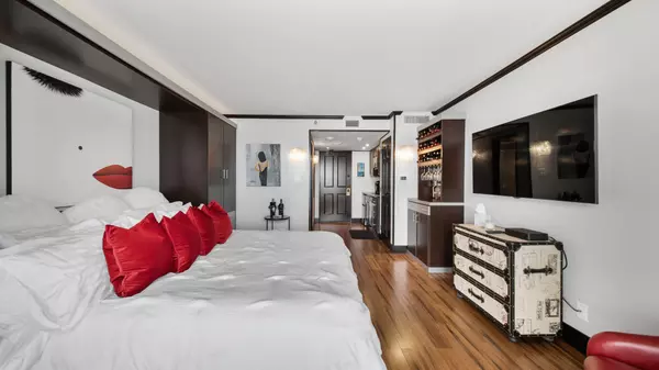 5220 Seawall Blvd #1232, Galveston, TX 77551