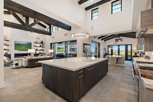 8022 Entrada de Luz E, San Diego, CA 92127