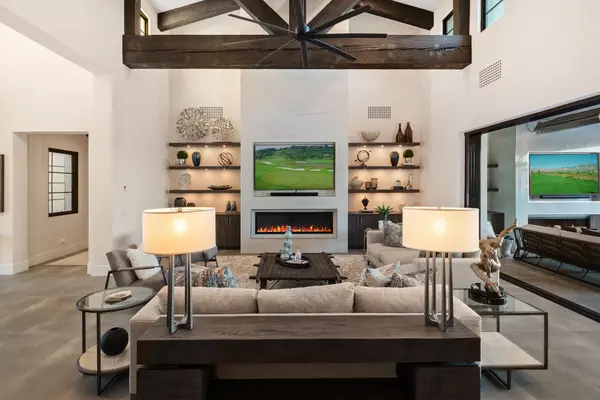 8022 Entrada de Luz E, San Diego, CA 92127