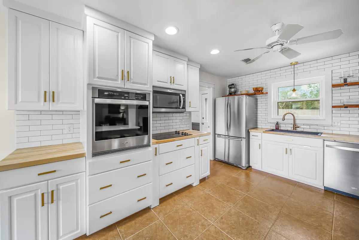 1437 Rangoon Cove, Gulf Breeze, 32563