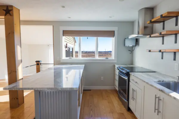 66 Old Nugent Farm Rd, Gloucester, MA 01930