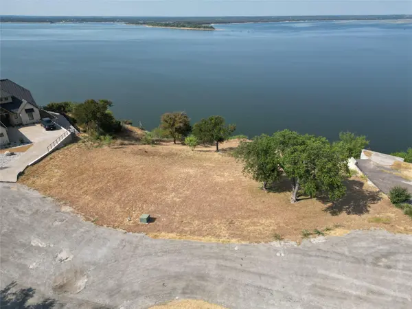 1233 Overlook Court, Whitney, TX 76692