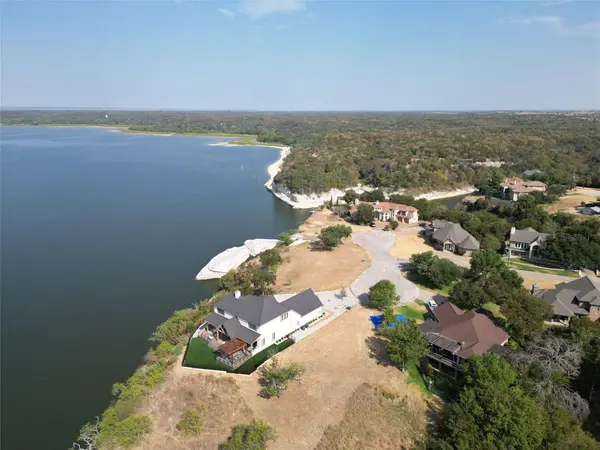 1233 Overlook Court, Whitney, TX 76692