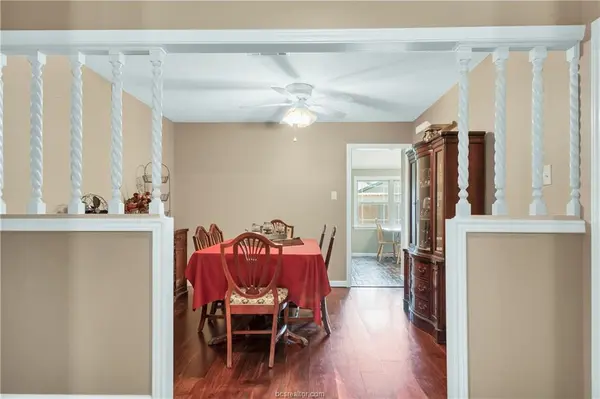 1395 Van Horn Dr, College Station, TX 77845