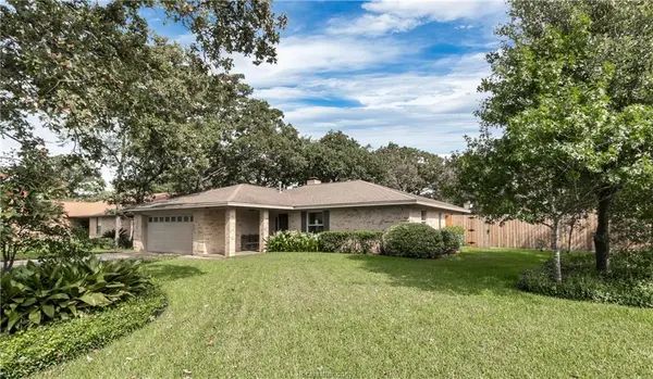 1395 Van Horn Dr, College Station, TX 77845
