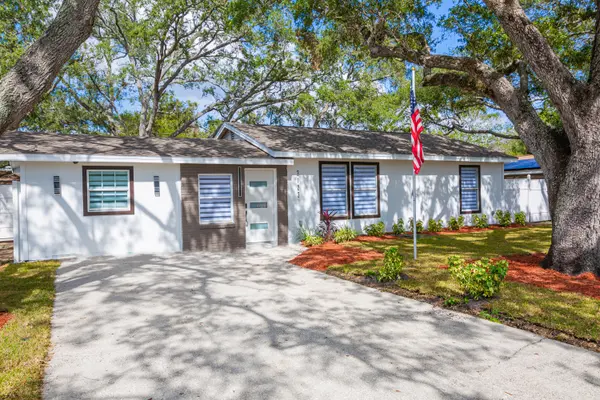 3123 W Napoleon Ave, Tampa, FL 33611