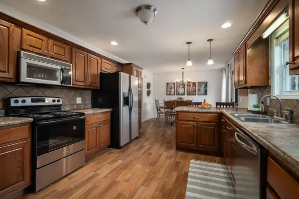 223 Greenwood Dr, Smithville, TN 37166