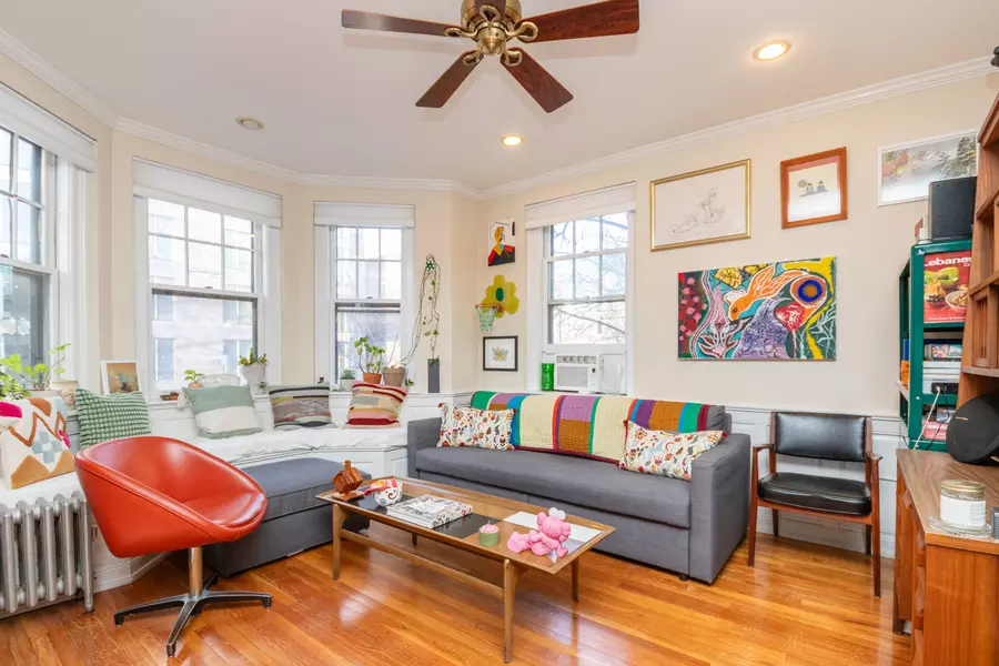 60 Queensberry St #6, Boston, MA 02215