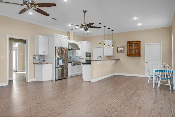 6427 Georgia Ave, Port St Joe, FL 32456