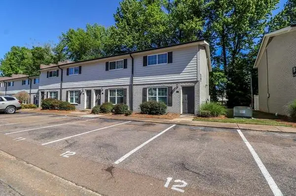 1802 Jackson Ave W #12, Oxford, MS 38655