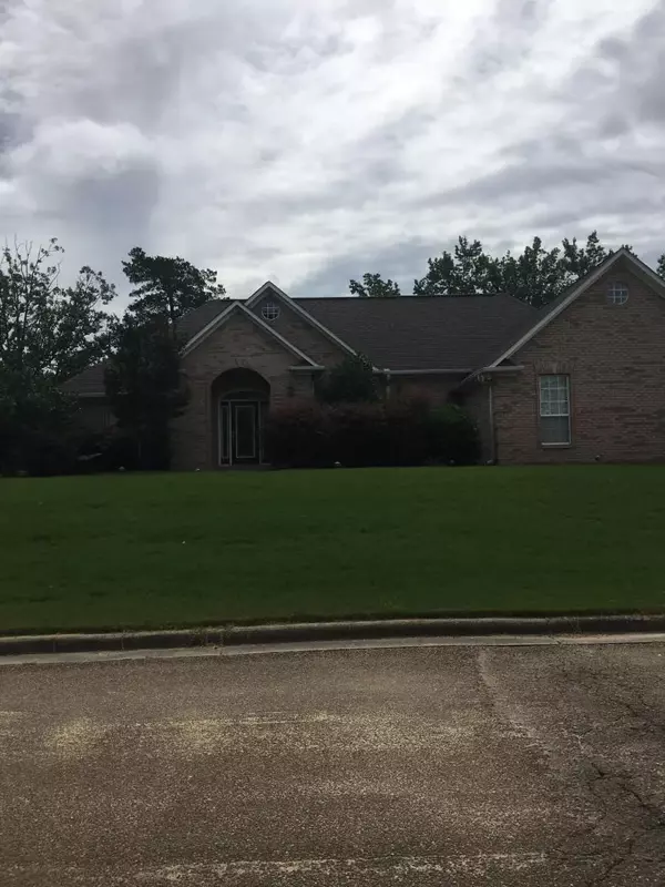 204 Corley Beth Cv, Oxford, MS 38655