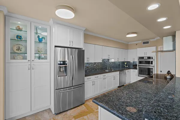 1401 S Ocean Blvd #410, Boca Raton, FL 33432