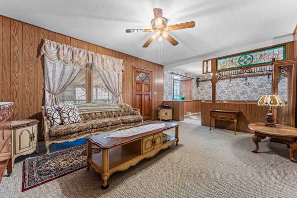 3023 High Hill Rd, West Middlesex, PA 16159