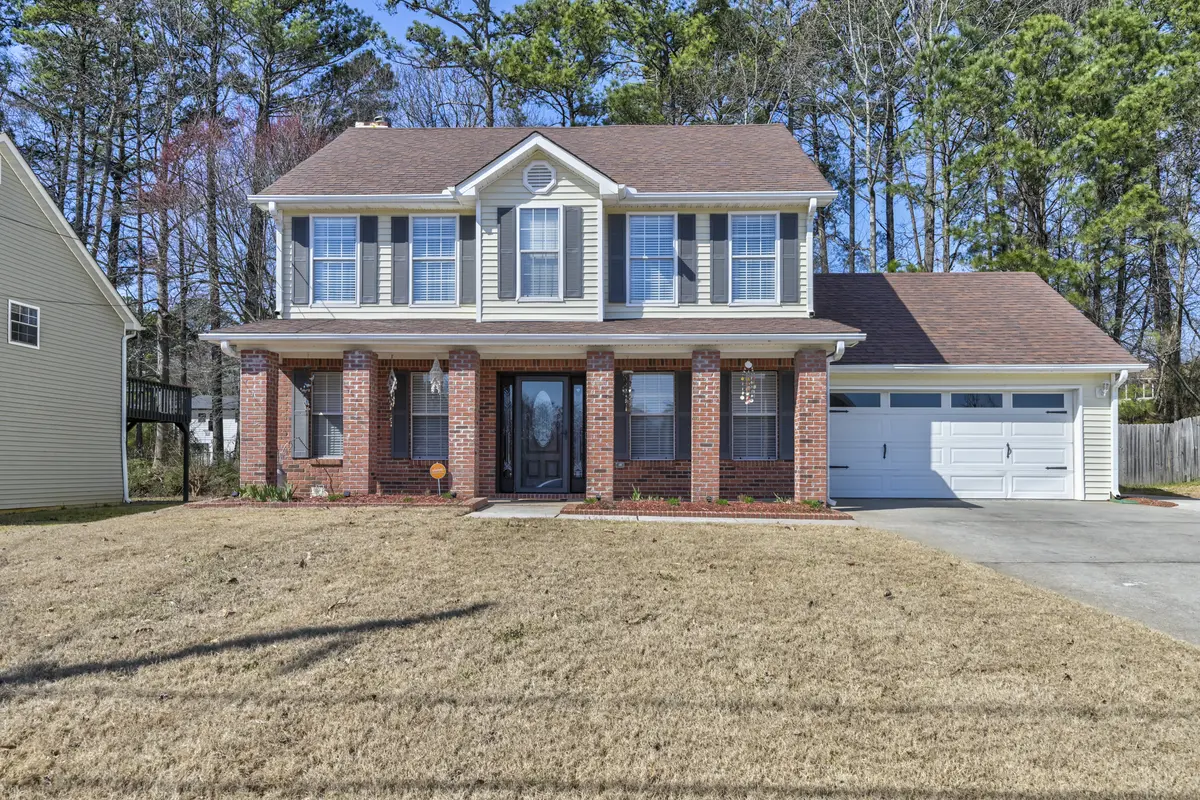 5795 Pecan Grv, Ellenwood, GA 30294