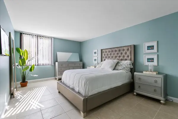660 ISLAND WAY Unit #208, Clearwater, FL 33767