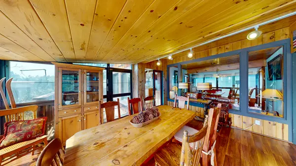 25110 CA-243, Idyllwild, CA 92549